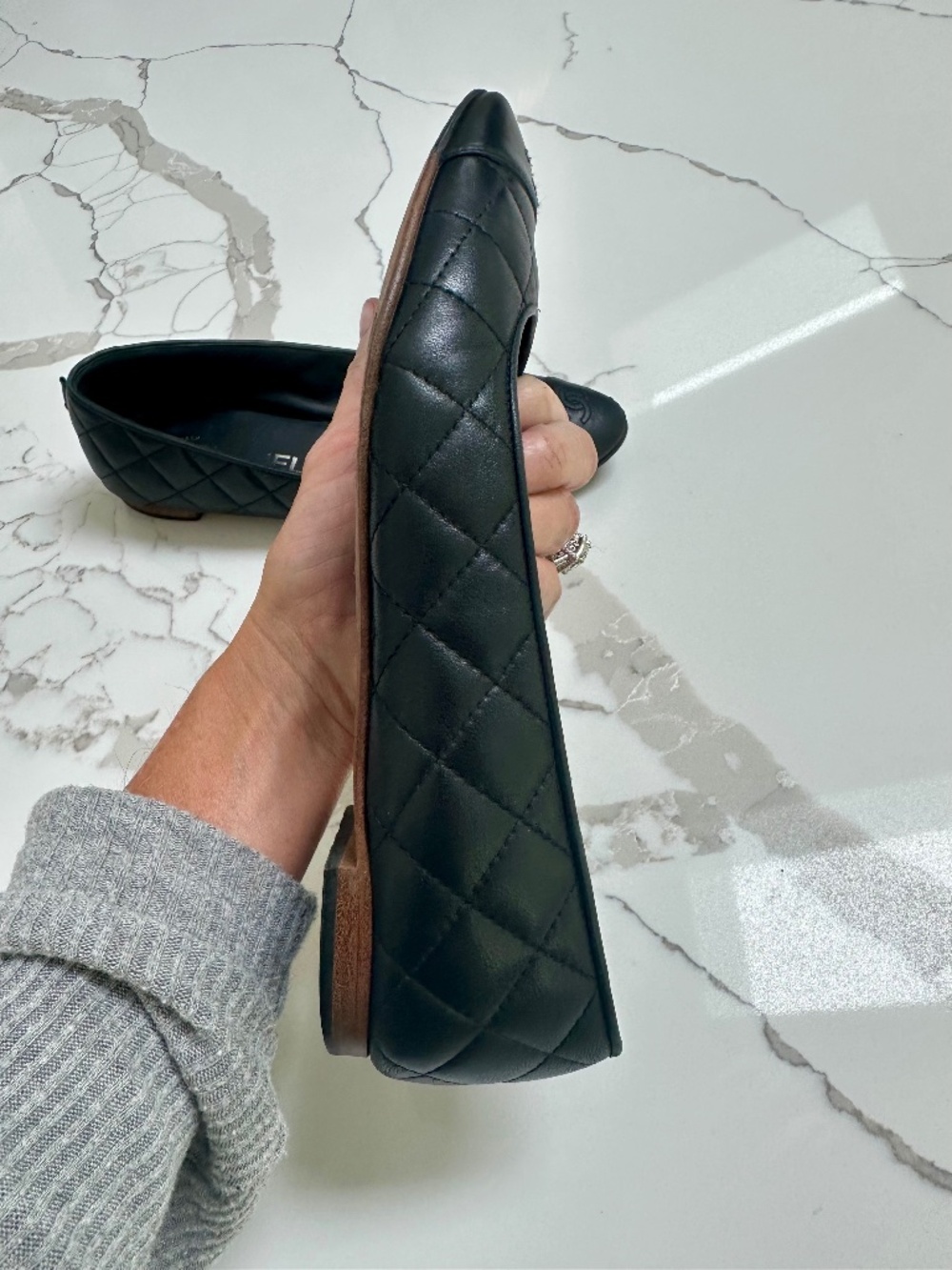 Chanel Vintage CC Cap Toe Calfskin Black Quilted Flats Sz 36 - Picture 4 of 7